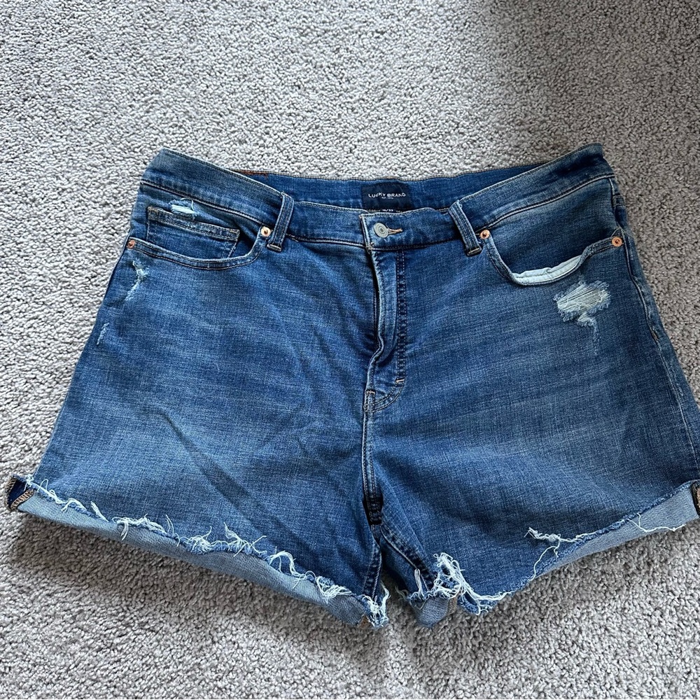 Lucky Brand Ava Mid Rise Short